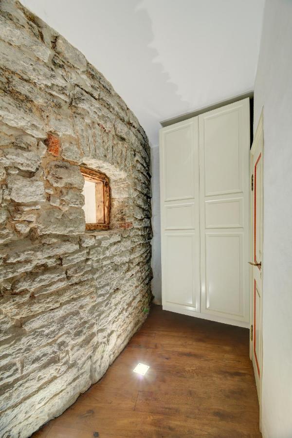 Little House With Own Garden In Old Town Korter *